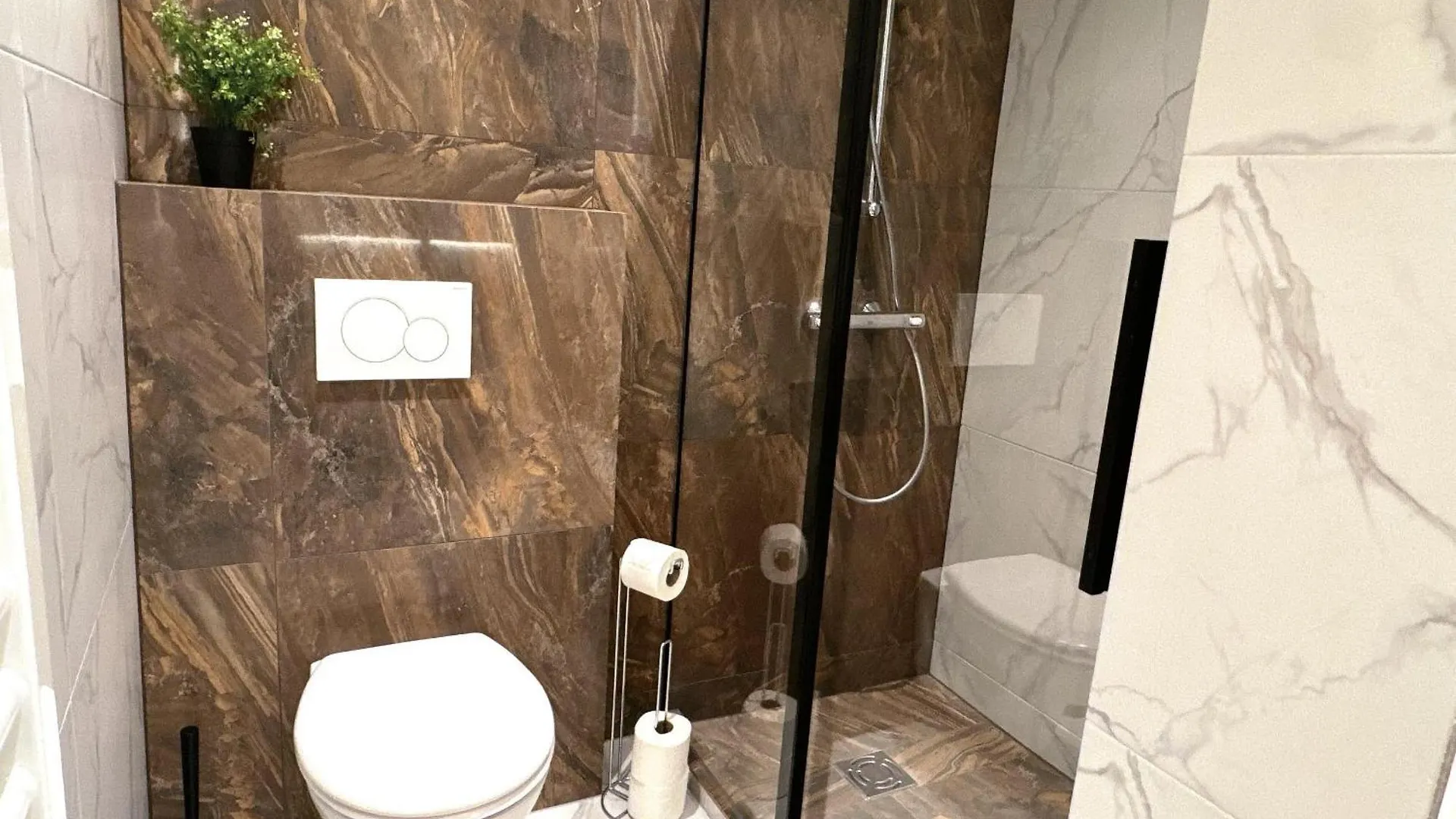 Zeus Design Apartmenthaus Vienna Apartment